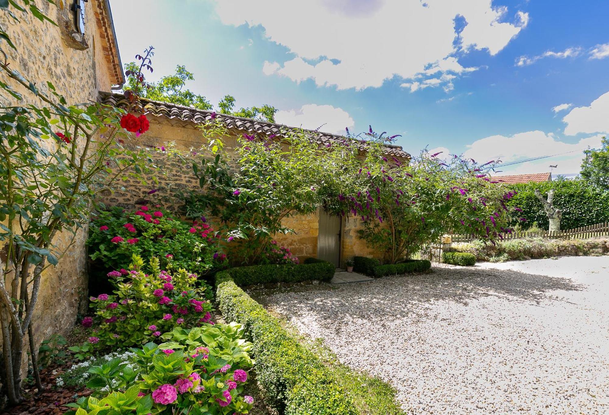 La Maison Louverie Pontours 외부 사진