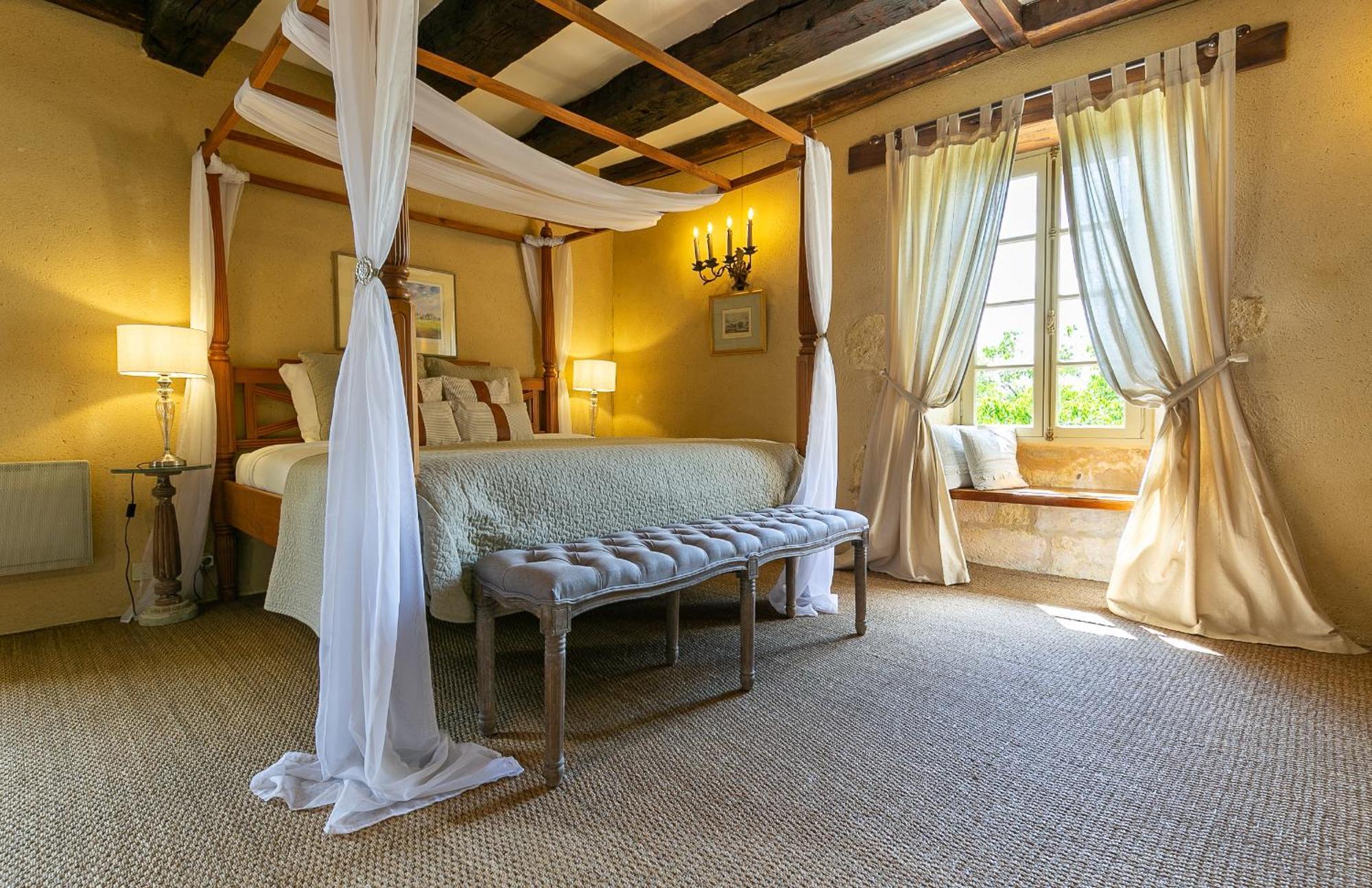 La Maison Louverie Pontours 외부 사진